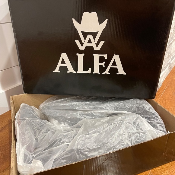 Cowboy Boots - Picture 5 of 11